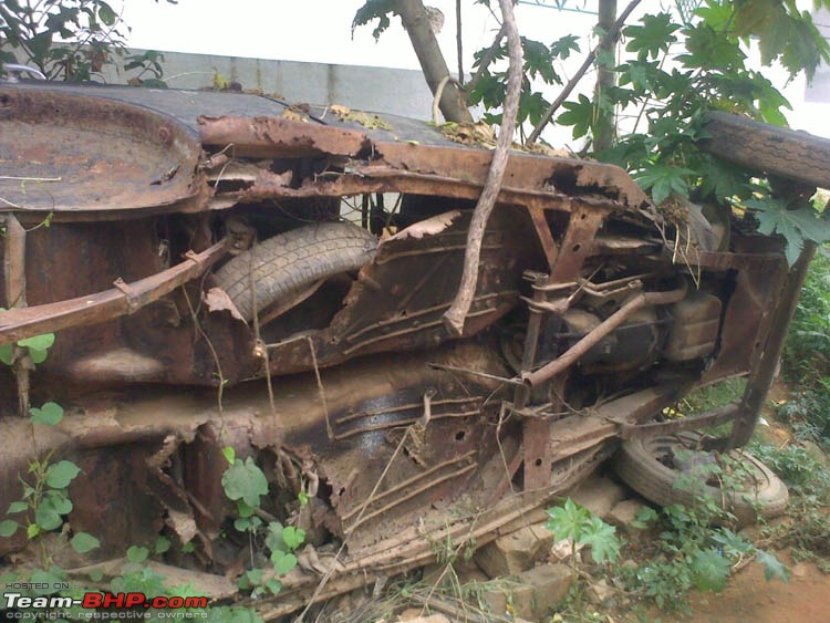 Rust In Pieces... Pics of Disintegrating Classic & Vintage Cars-hillman3.jpg