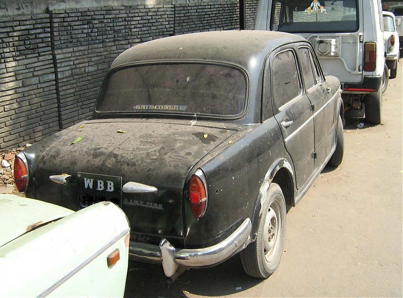 Rust In Pieces... Pics of Disintegrating Classic & Vintage Cars-wbbrear02.jpg