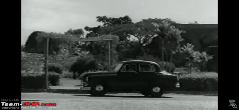 Old Bollywood & Indian Films : The Best Archives for Old Cars-main-wohin-hoon-15.png