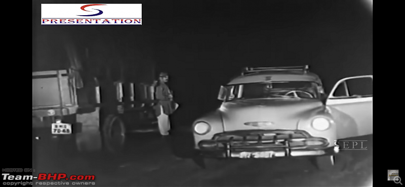 Old Bollywood & Indian Films : The Best Archives for Old Cars-gunahon-ke-raste-18.png