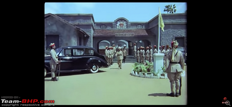 Old Bollywood & Indian Films : The Best Archives for Old Cars-satyakam-12.png