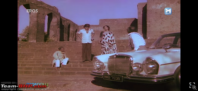 Old Bollywood & Indian Films : The Best Archives for Old Cars-kinara-28.png