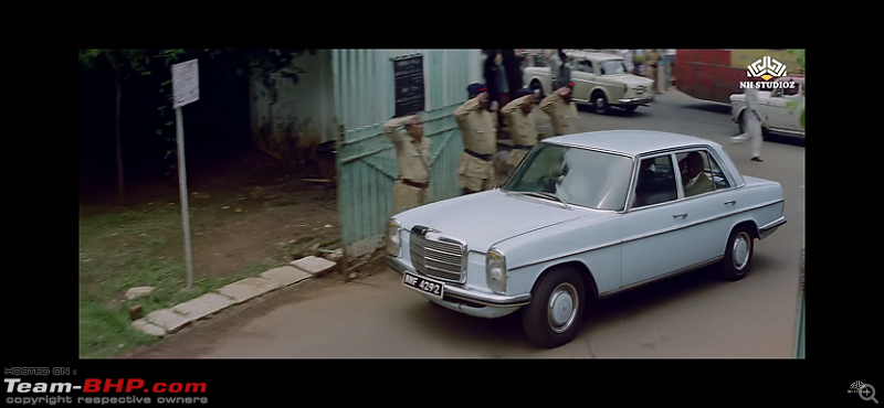 Old Bollywood & Indian Films : The Best Archives for Old Cars-mazdoor-2.png