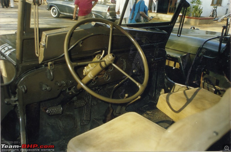 Jeep Willys-apr-33-interior.jpg