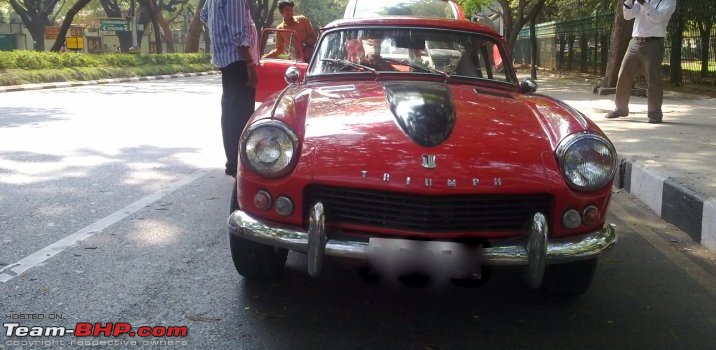 Pics: Vintage & Classic cars in India-triumph.jpg