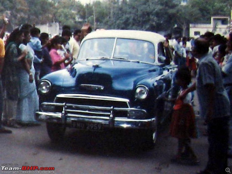 Pics of Pune vintage rally, 10+ years old-vakil_1951chevroletdeluxe.jpg