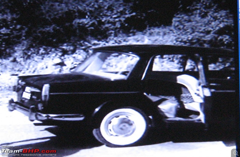Old Bollywood & Indian Films : The Best Archives for Old Cars-img_5593.jpg