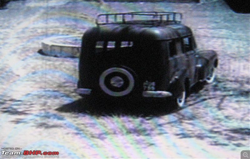 Old Bollywood & Indian Films : The Best Archives for Old Cars-img_5636.jpg