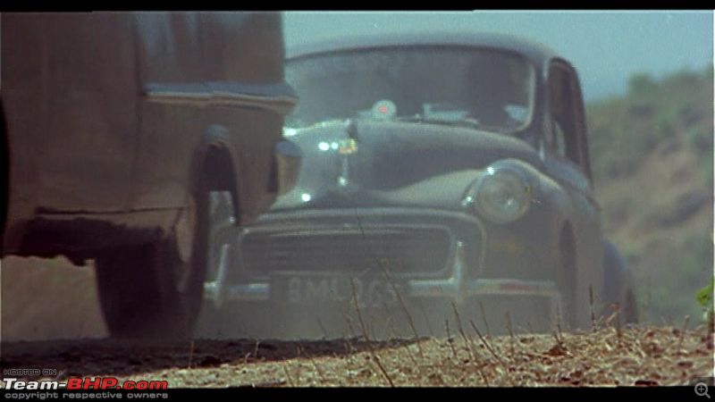 Old Bollywood & Indian Films : The Best Archives for Old Cars-vlcsnap206283.png