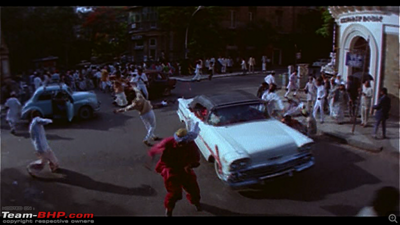 Old Bollywood & Indian Films : The Best Archives for Old Cars-vlcsnap206993.png