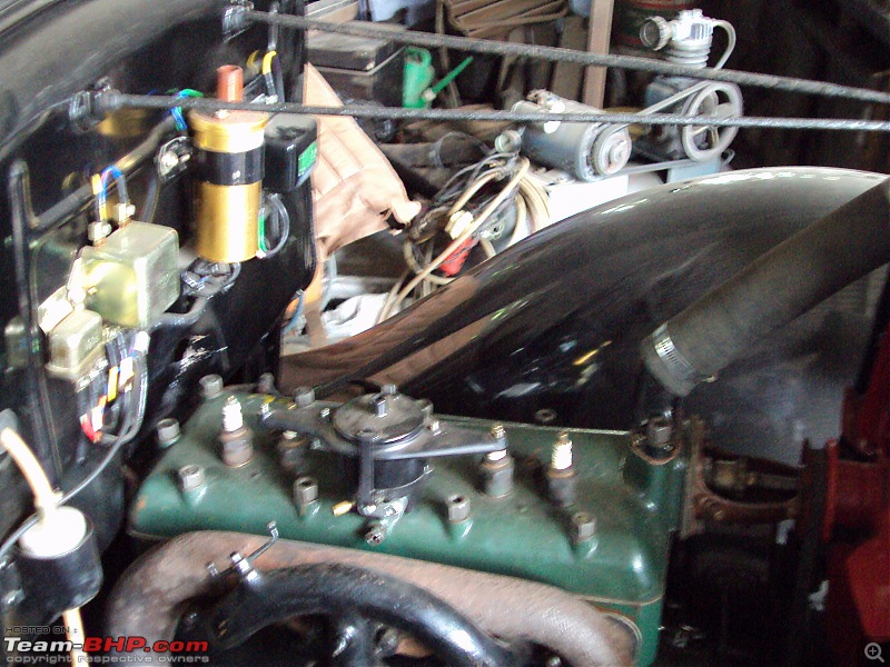 Calcutta-Restorer/Collectors-Bumpu Sircar-ford-engine_1.jpg