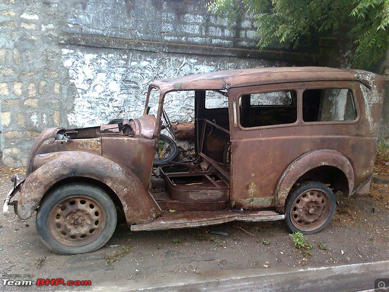 Rust In Pieces... Pics of Disintegrating Classic & Vintage Cars-photo0073.jpg