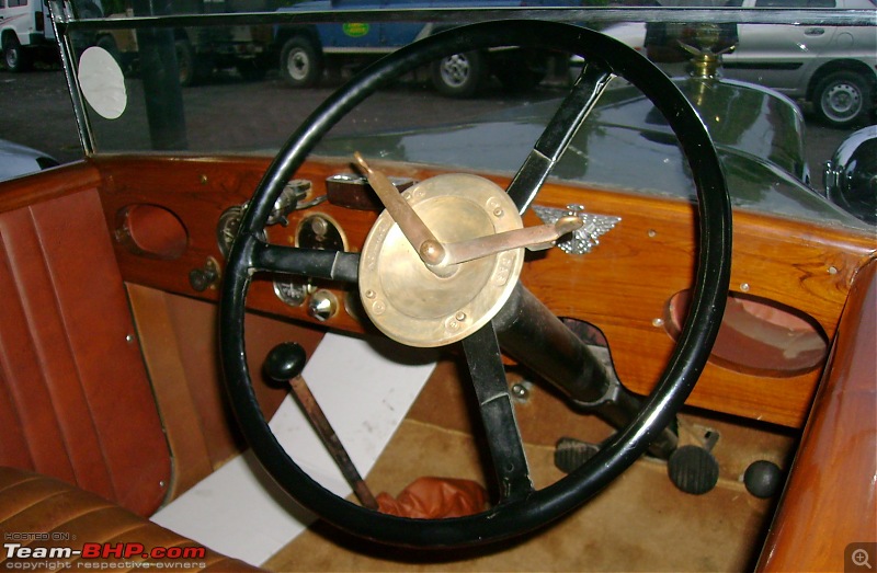 Dashboard Pictures of Vintage and Classic Cars-0014.jpg