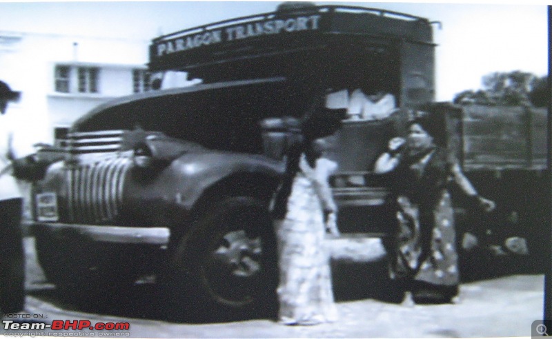 Old Bollywood & Indian Films : The Best Archives for Old Cars-img_7656.jpg