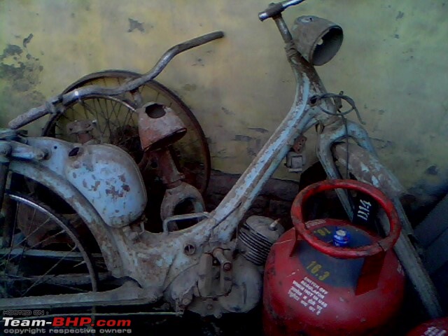 Un-identified Moped EDIT - Its an Innocenti Lambretta 48 Moped-img0199a.jpg