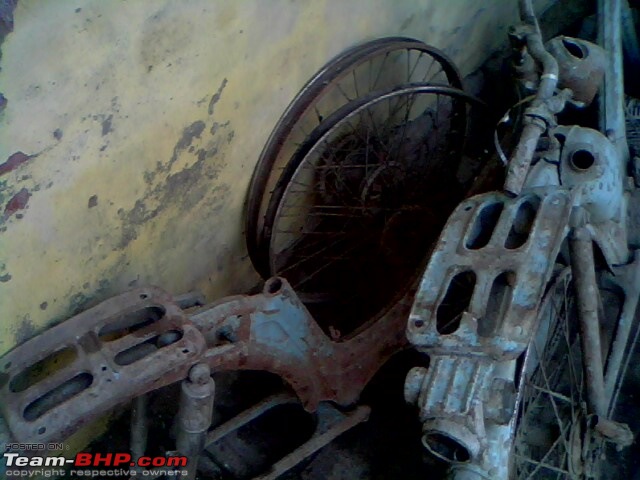 Un-identified Moped EDIT - Its an Innocenti Lambretta 48 Moped-img0201a.jpg
