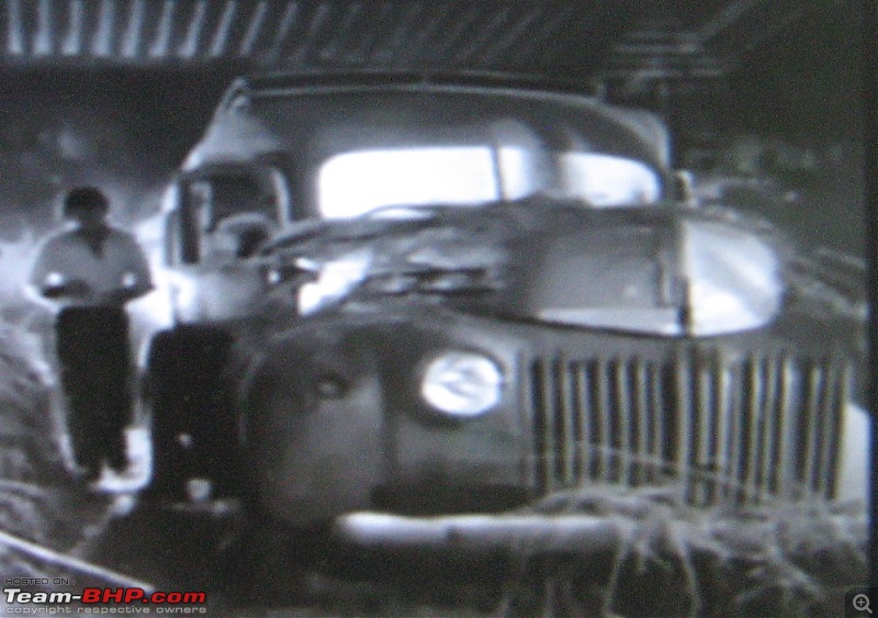 Old Bollywood & Indian Films : The Best Archives for Old Cars-img_8271.jpg