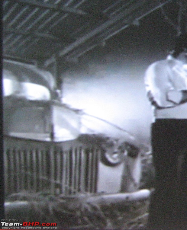 Old Bollywood & Indian Films : The Best Archives for Old Cars-img_8273.jpg