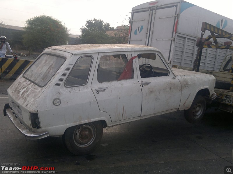 Renault classic cars in India-010101.jpg