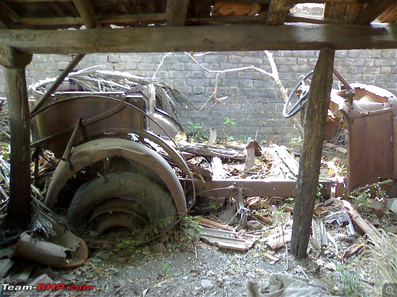 Rust In Pieces... Pics of Disintegrating Classic & Vintage Cars-04042008015.jpg