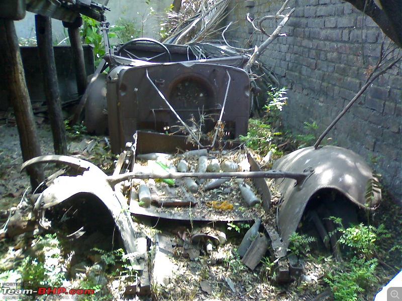 Rust In Pieces... Pics of Disintegrating Classic & Vintage Cars-04042008016.jpg