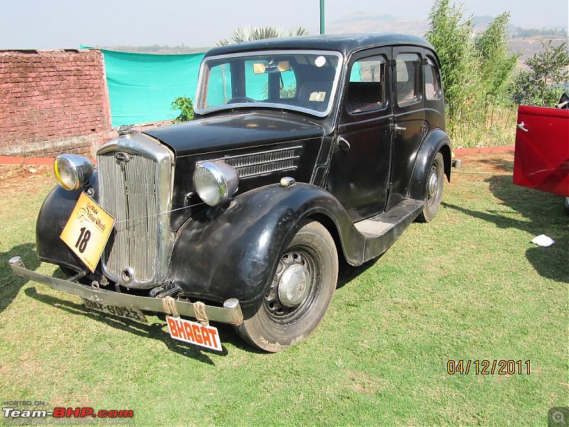 Carwale vintage and classic car drive 2011- Vashi - Khandala-wolseley01.jpg