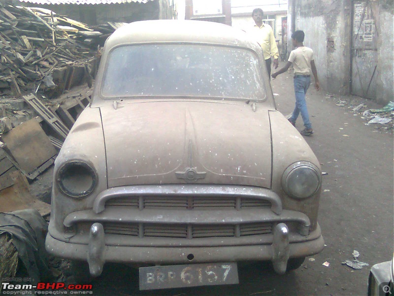 KOLKATA - Cars waiting to be Restored or Scrapped!-image0304.jpg