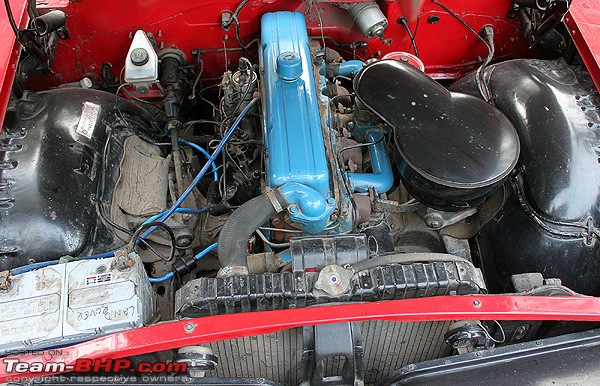 Saffronart, an Indian online auction, sells '61 Pontiac Laurentian for 13.42 lakhs-5.jpg