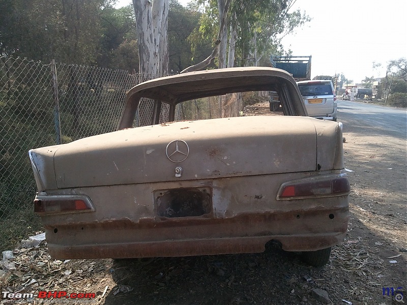 Rust In Pieces... Pics of Disintegrating Classic & Vintage Cars-photo3241.jpg
