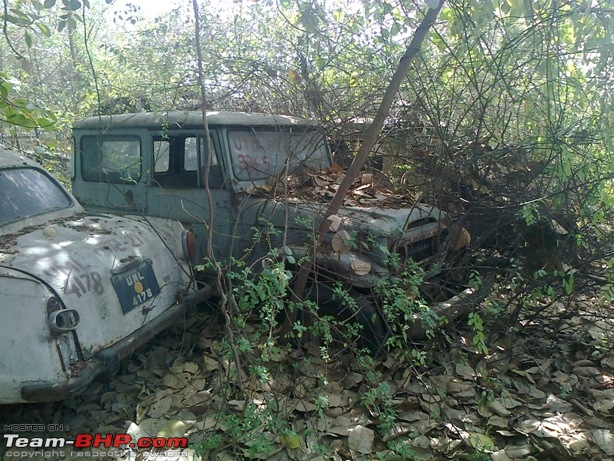 Rust In Pieces... Pics of Disintegrating Classic & Vintage Cars-photo0193.jpg