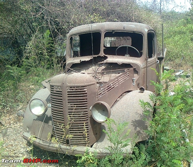 Rust In Pieces... Pics of Disintegrating Classic & Vintage Cars-photo0199.jpg