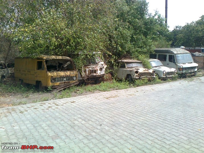Rust In Pieces... Pics of Disintegrating Classic & Vintage Cars-photo0201.jpg
