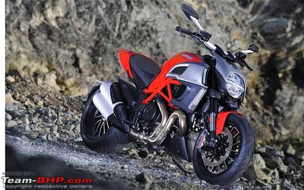 Looking for a "Vehicle" that'll make us happy!-ducatidiavel1_1825917b.jpg