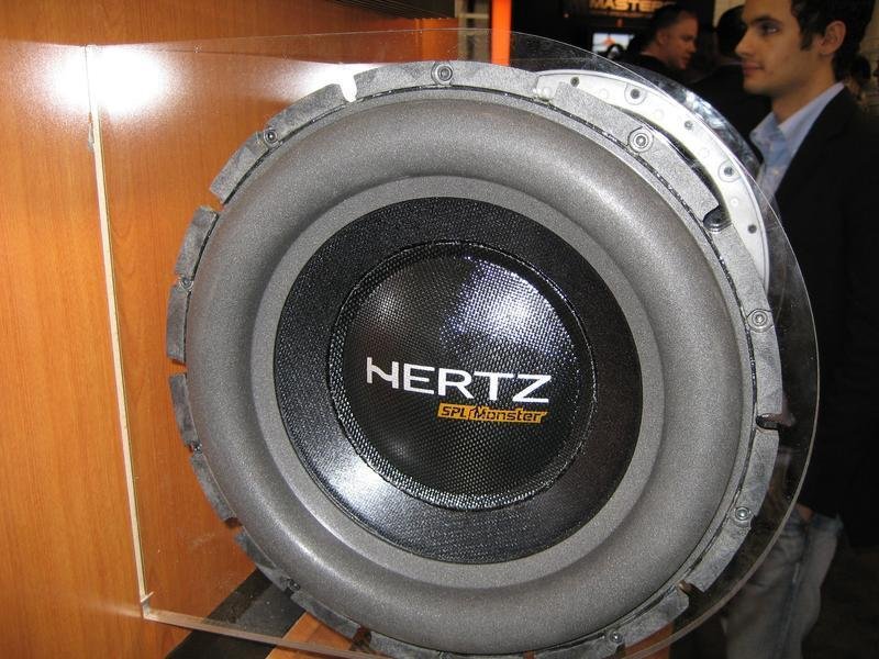 Hertz 700 Watt сабвуфер. Сабвуфер HK 18. SPL Sound. Pioneer 1400