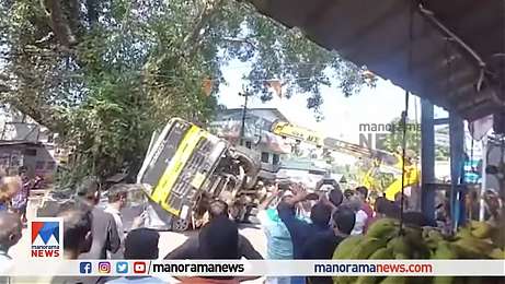 Pics: Accidents in India