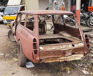 Rust In Pieces... Pics of Disintegrating Classic & Vintage Cars