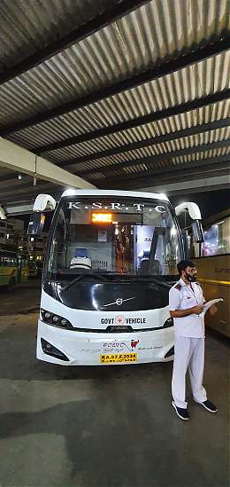 Review: Mumbai to Bengaluru by Karnataka SRTC Ambaari Dream Class | A long time dream comes true