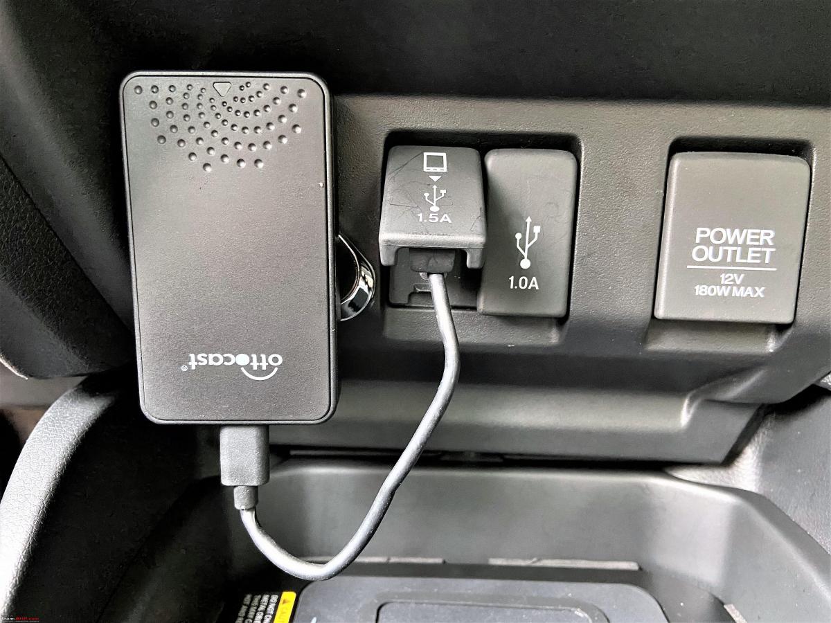 Accessories for my Honda Jazz: Wireless Apple CarPlay & mobile charger