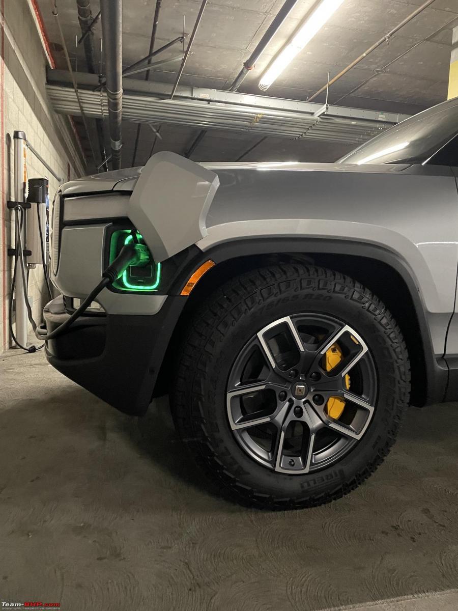 rivian r1t pick up truck review 5