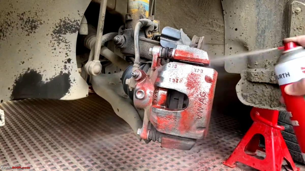DIY: Servicing the front brakes on my Volkswagen Polo GT