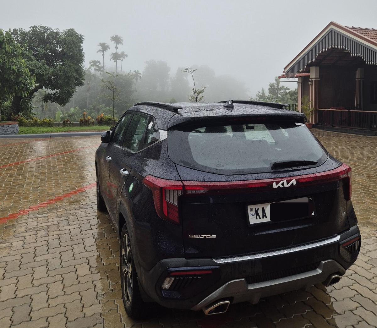 Took my 2024 Seltos on an 800 km trip; Mileage, drive & DCT experience