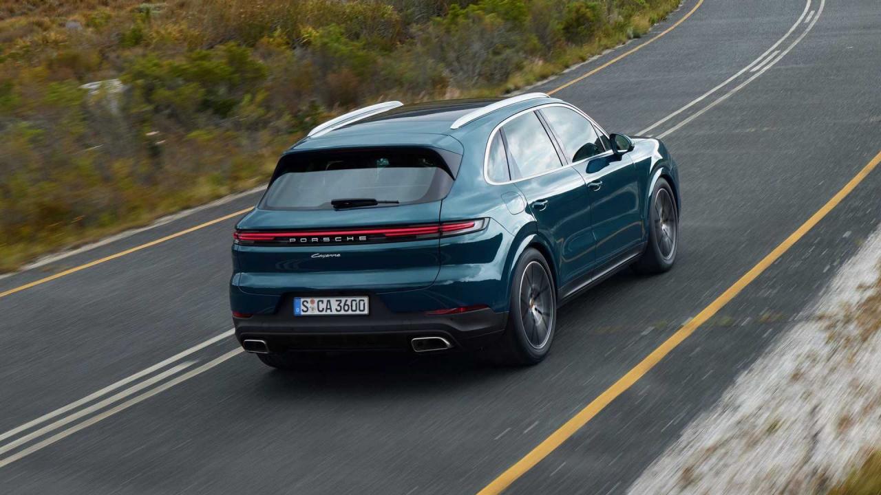 2024 Porsche Cayenne bookings open in India - CarWale
