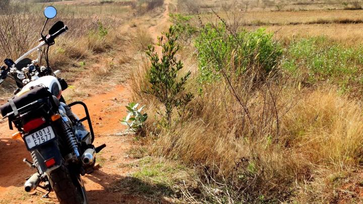 Can the Interceptor 650 be transformed into an off-road motorcycle? 