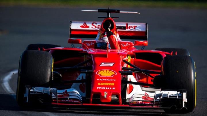 F1: Vettel wins Australian GP, ahead of Hamilton & Bottas 