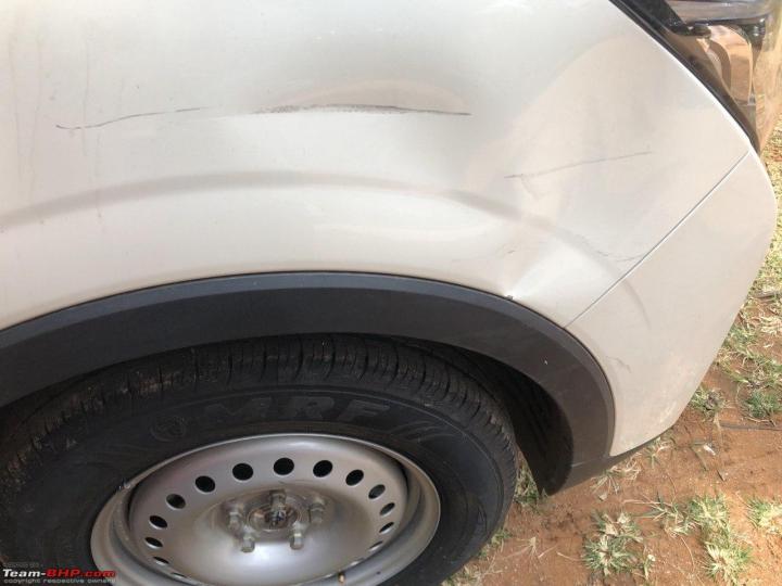 Mahindra XUV300 9000 km update: Accident, AC issues & 2nd free service 