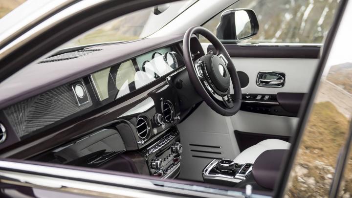 2018 Rolls Royce Phantom VIII launched at Rs. 9.5 crore 