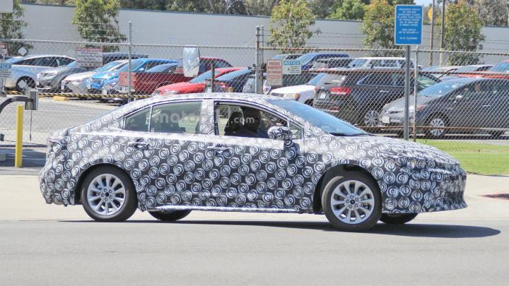 2020 Toyota Corolla sedan spotted testing in the US 