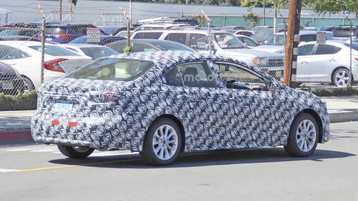 2020 Toyota Corolla sedan spotted testing in the US 