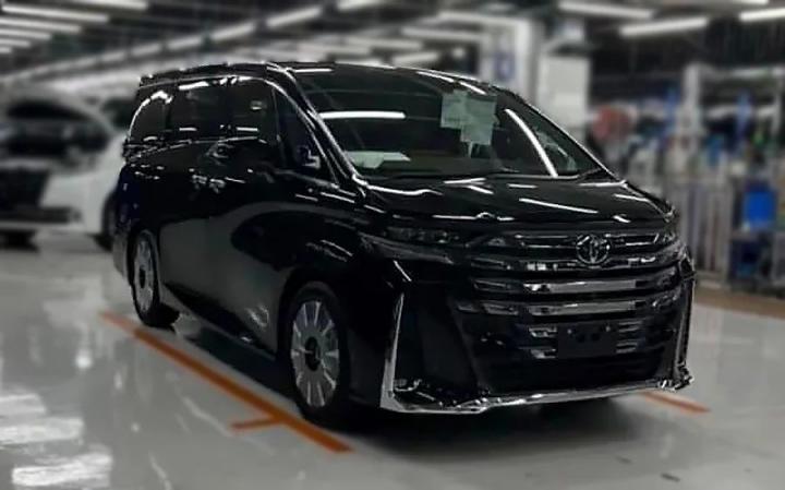 More images: 2024 Toyota Vellfire & Alphard leaked 
