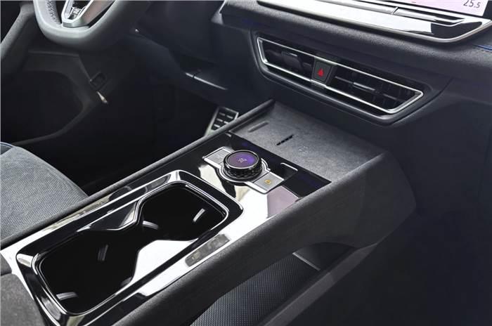 China-spec Volkswagen Tayron interior leaked 